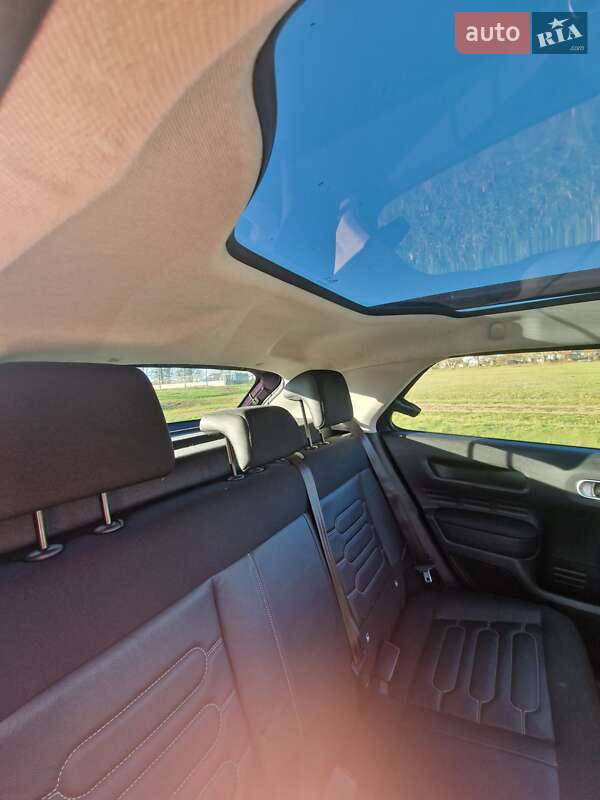 Внедорожник / Кроссовер Citroen C4 Cactus 2014 в Черновцах