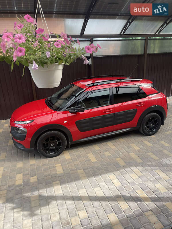 Позашляховик / Кросовер Citroen C4 Cactus 2015 в Дніпрі