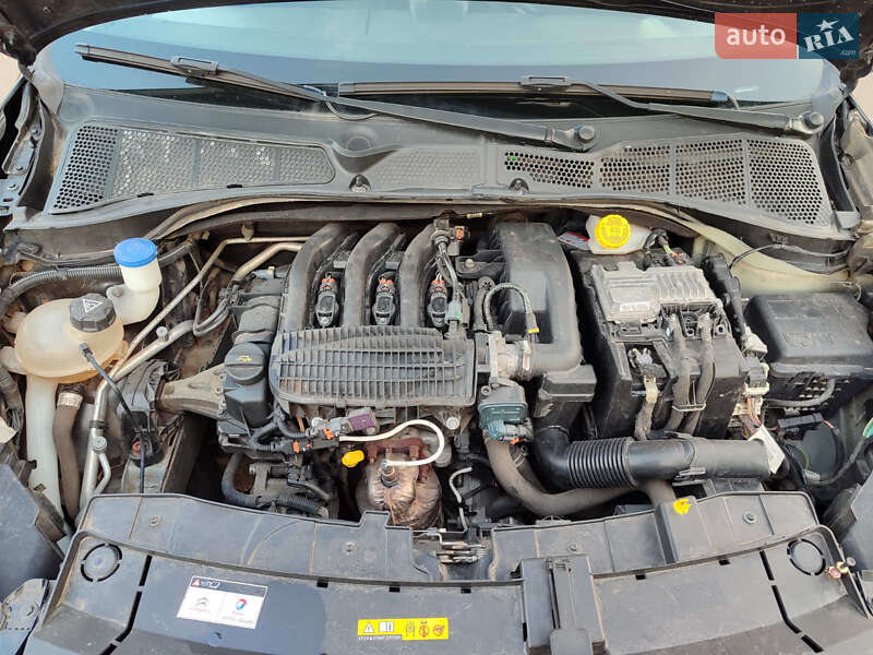 Внедорожник / Кроссовер Citroen C4 Cactus 2015 в Одессе