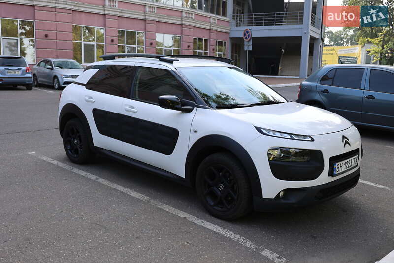 Внедорожник / Кроссовер Citroen C4 Cactus 2015 в Одессе