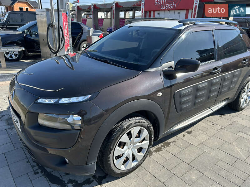 Внедорожник / Кроссовер Citroen C4 Cactus 2015 в Хусте