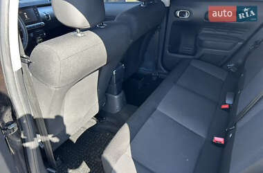 Внедорожник / Кроссовер Citroen C4 Cactus 2015 в 