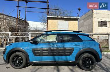 Внедорожник / Кроссовер Citroen C4 Cactus 2017 в 