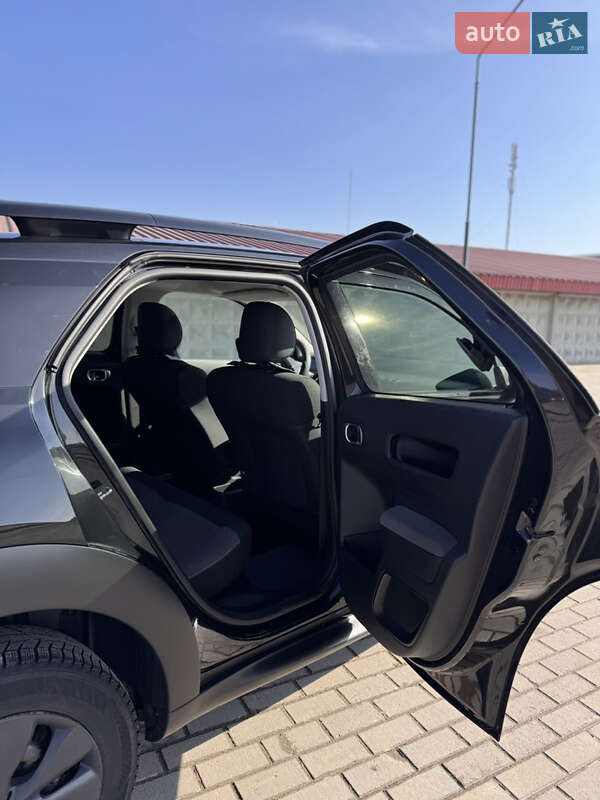 Внедорожник / Кроссовер Citroen C4 Cactus 2015 в Радехове