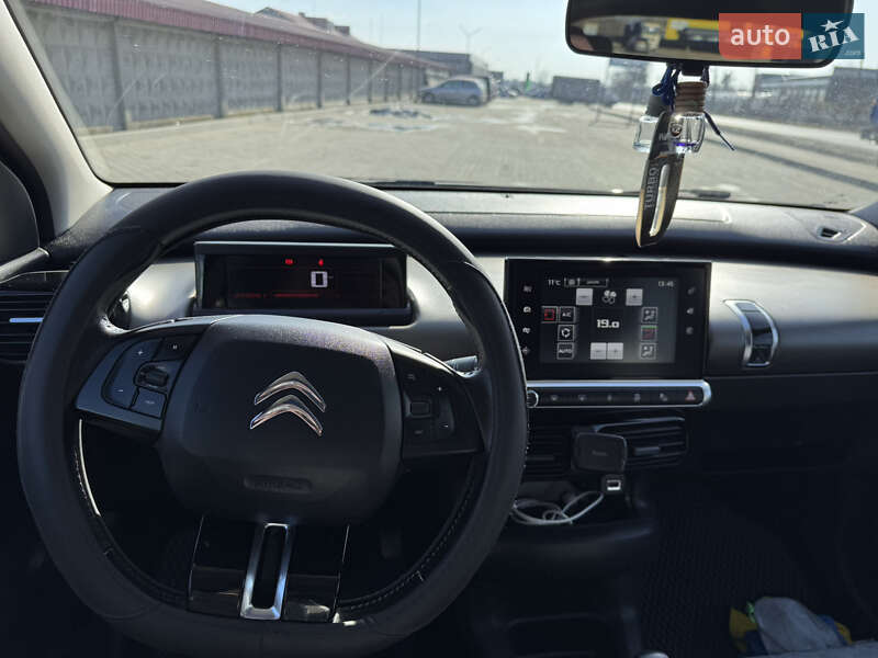 Внедорожник / Кроссовер Citroen C4 Cactus 2015 в Радехове