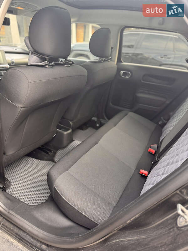 Внедорожник / Кроссовер Citroen C4 Cactus 2015 в Радехове