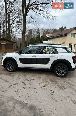 Внедорожник / Кроссовер Citroen C4 Cactus 2016 в 