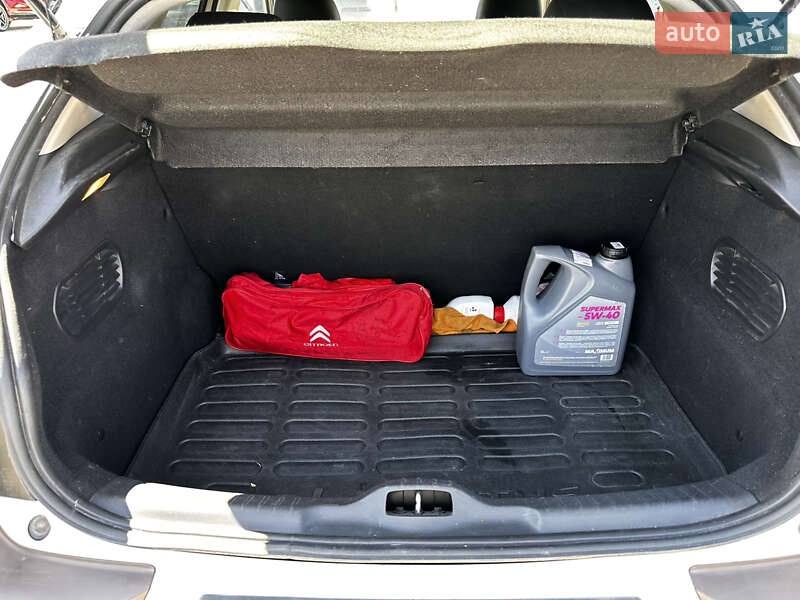 Внедорожник / Кроссовер Citroen C4 Cactus 2015 в Киеве