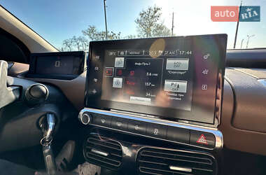 Внедорожник / Кроссовер Citroen C4 Cactus 2016 в 