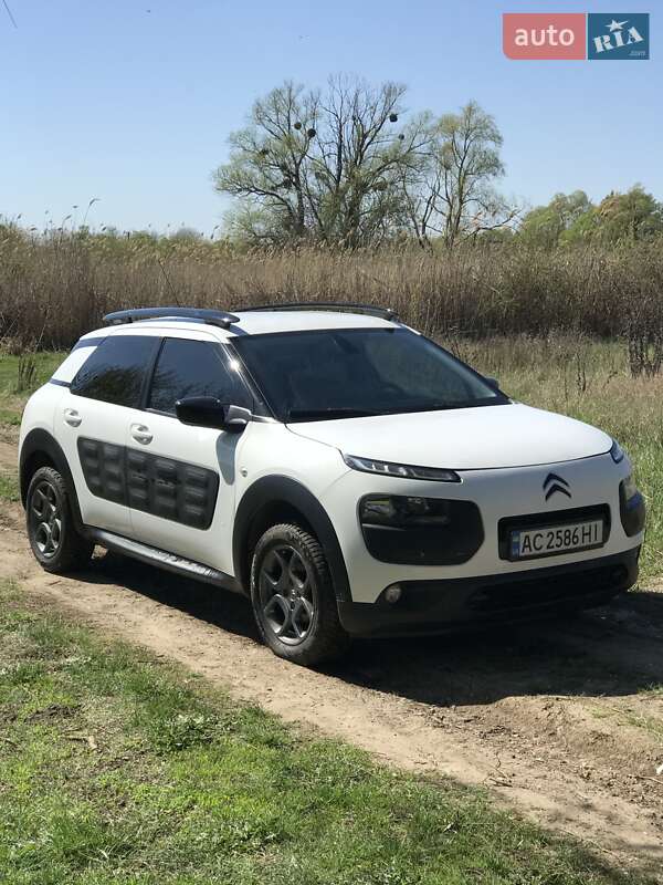 Внедорожник / Кроссовер Citroen C4 Cactus 2015 в Харькове