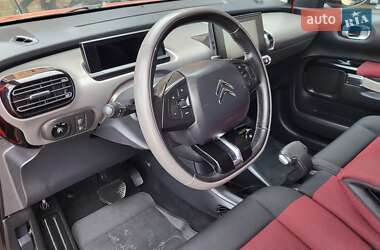 Позашляховик / Кросовер Citroen C4 Cactus 2017 в 