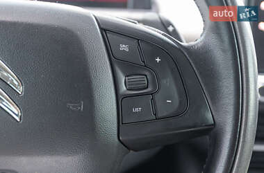 Хэтчбек Citroen C4 Cactus 2016 в 