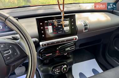 Позашляховик / Кросовер Citroen C4 Cactus 2017 в 