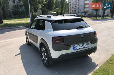 Внедорожник / Кроссовер Citroen C4 Cactus 2016 в 