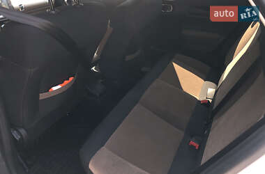 Внедорожник / Кроссовер Citroen C4 Cactus 2016 в 