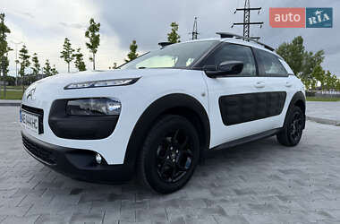 Позашляховик / Кросовер Citroen C4 Cactus 2018 в 