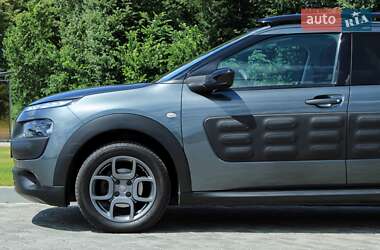 Внедорожник / Кроссовер Citroen C4 Cactus 2014 в 