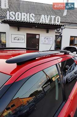 Внедорожник / Кроссовер Citroen C4 Cactus 2015 в 