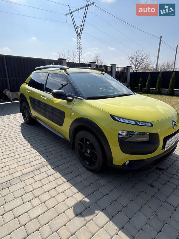 Позашляховик / Кросовер Citroen C4 Cactus 2017 в Луцьку