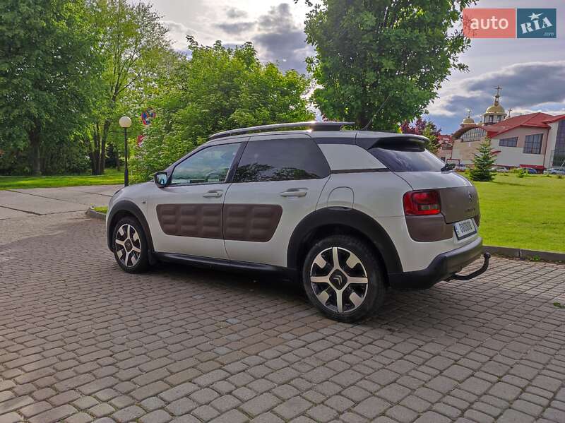 Внедорожник / Кроссовер Citroen C4 Cactus 2014 в Львове