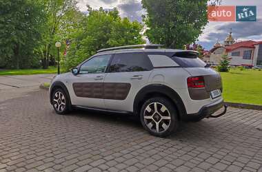 Внедорожник / Кроссовер Citroen C4 Cactus 2014 в 