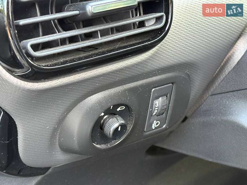 Внедорожник / Кроссовер Citroen C4 Cactus 2015 в Одессе