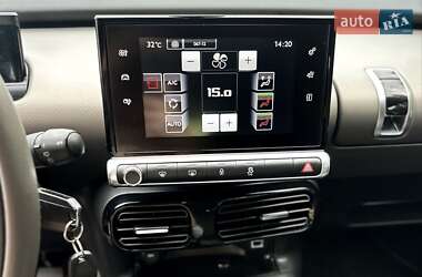 Внедорожник / Кроссовер Citroen C4 Cactus 2016 в 