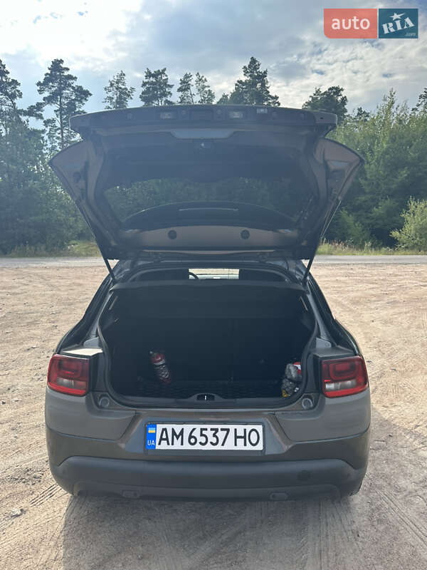 Внедорожник / Кроссовер Citroen C4 Cactus 2016 в Житомире