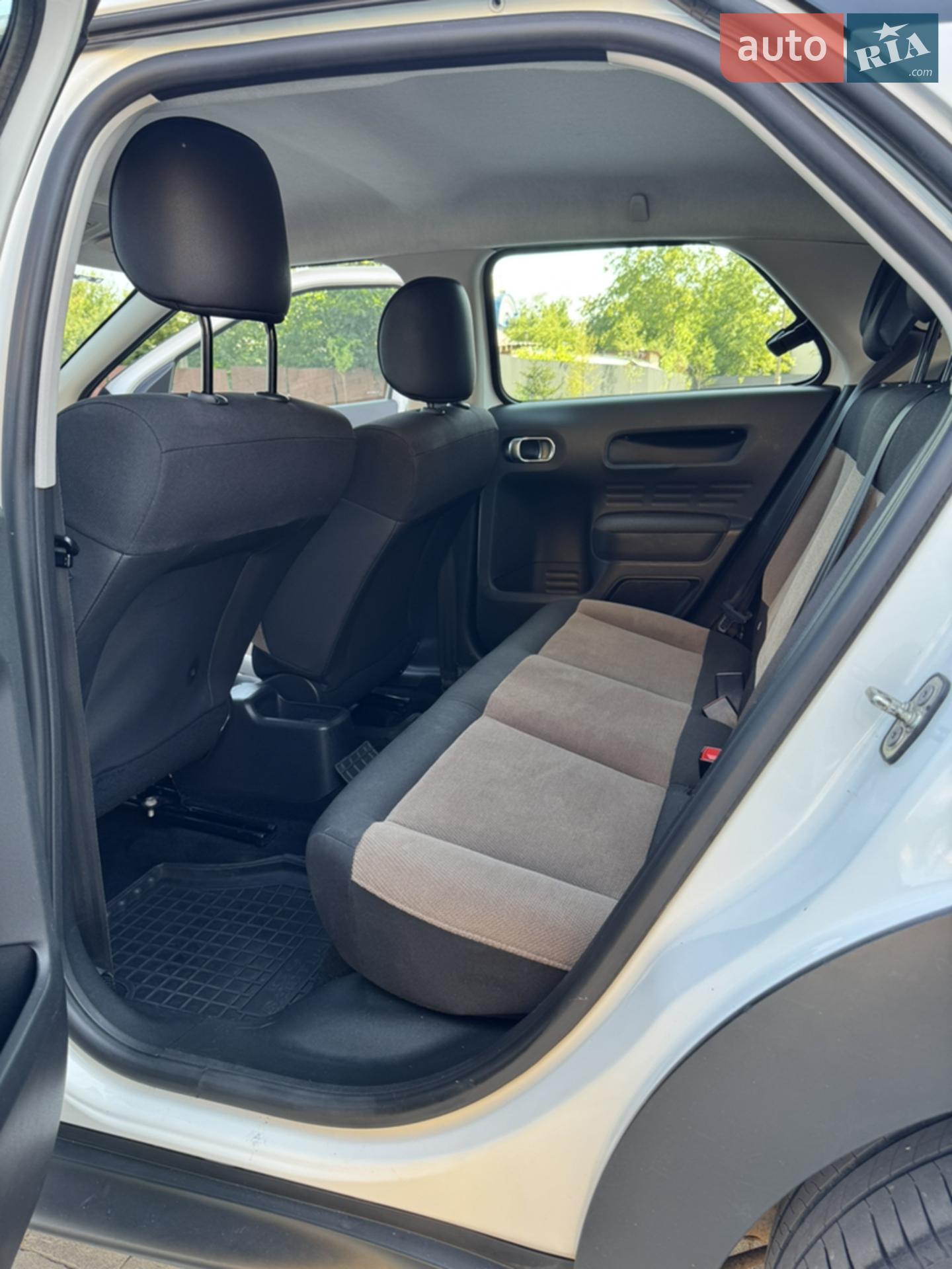 2015 Citroen C4 Cactus - мініатюра 19
