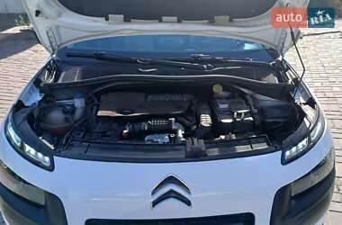 Внедорожник / Кроссовер Citroen C4 Cactus 2017 в 