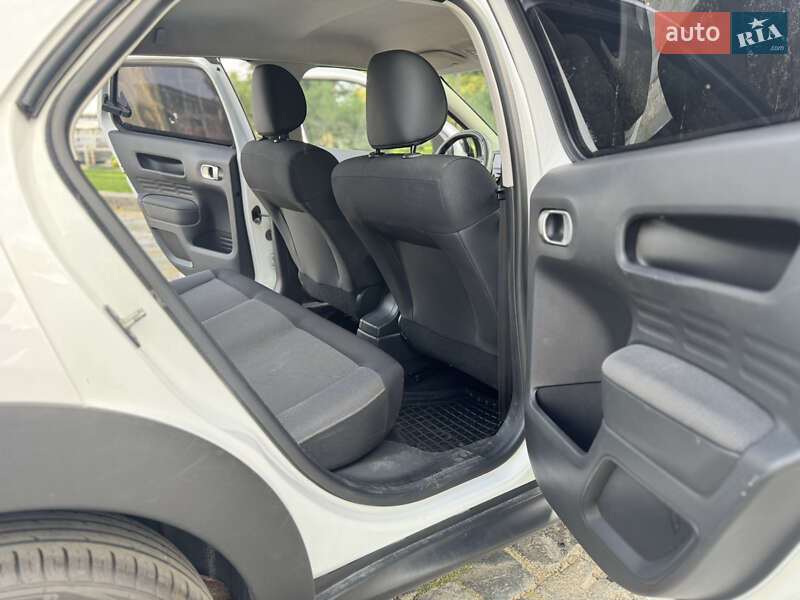 Внедорожник / Кроссовер Citroen C4 Cactus 2016 в Киеве
