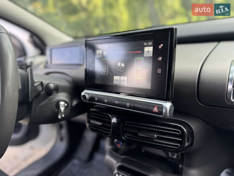 Внедорожник / Кроссовер Citroen C4 Cactus 2016 в Киеве