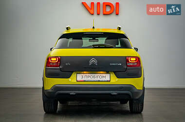 Внедорожник / Кроссовер Citroen C4 Cactus 2016 в 