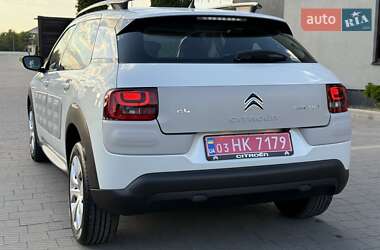 Внедорожник / Кроссовер Citroen C4 Cactus 2016 в 