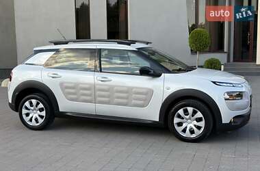 Внедорожник / Кроссовер Citroen C4 Cactus 2016 в 