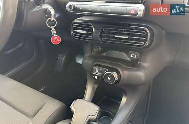 Внедорожник / Кроссовер Citroen C4 Cactus 2016 в 