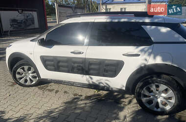 Внедорожник / Кроссовер Citroen C4 Cactus 2017 в 