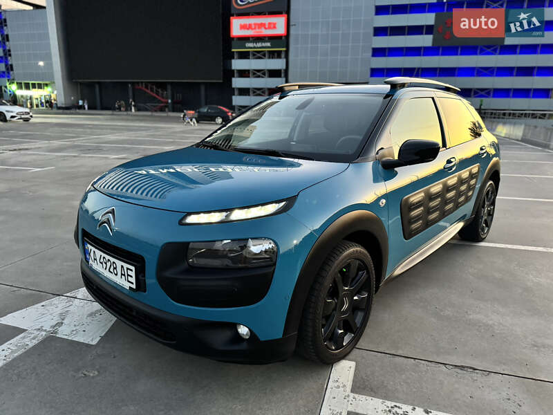 Внедорожник / Кроссовер Citroen C4 Cactus 2018 в 