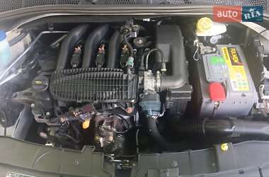 Внедорожник / Кроссовер Citroen C4 Cactus 2014 в 