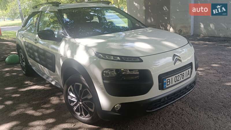 Позашляховик / Кросовер Citroen C4 Cactus 2014 в Харкові