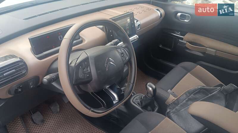 Позашляховик / Кросовер Citroen C4 Cactus 2014 в Харкові
