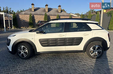 Внедорожник / Кроссовер Citroen C4 Cactus 2015 в 