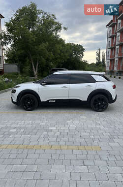 Внедорожник / Кроссовер Citroen C4 Cactus 2019 в 