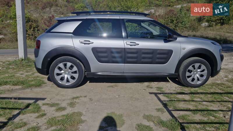 Внедорожник / Кроссовер Citroen C4 Cactus 2017 в Ивано-Франковске