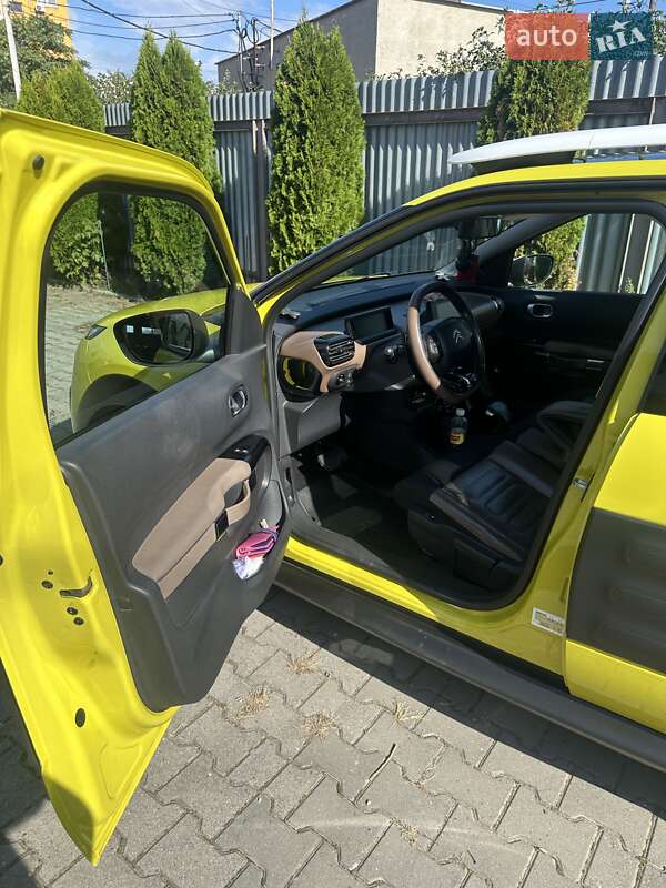 Внедорожник / Кроссовер Citroen C4 Cactus 2016 в Ужгороде