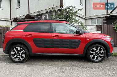 Внедорожник / Кроссовер Citroen C4 Cactus 2015 в 