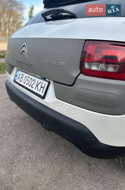 Внедорожник / Кроссовер Citroen C4 Cactus 2014 в 