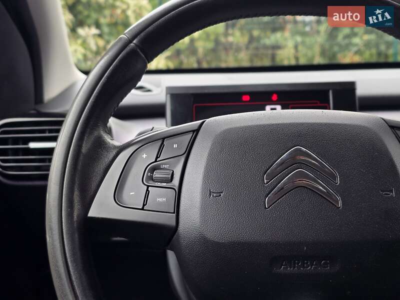 Внедорожник / Кроссовер Citroen C4 Cactus 2016 в Хмельницком