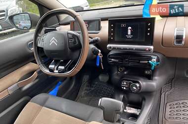 Внедорожник / Кроссовер Citroen C4 Cactus 2015 в 