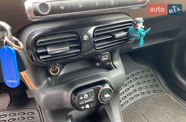 Внедорожник / Кроссовер Citroen C4 Cactus 2015 в 